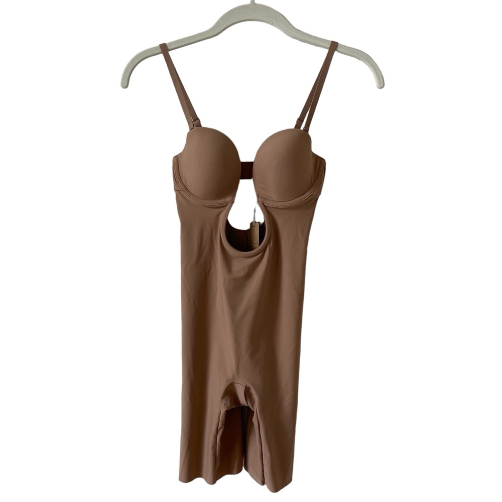 Skims Deep Plunge Shapewear Mid Thigh Bodysuit Size XS Sienna Neutral Party